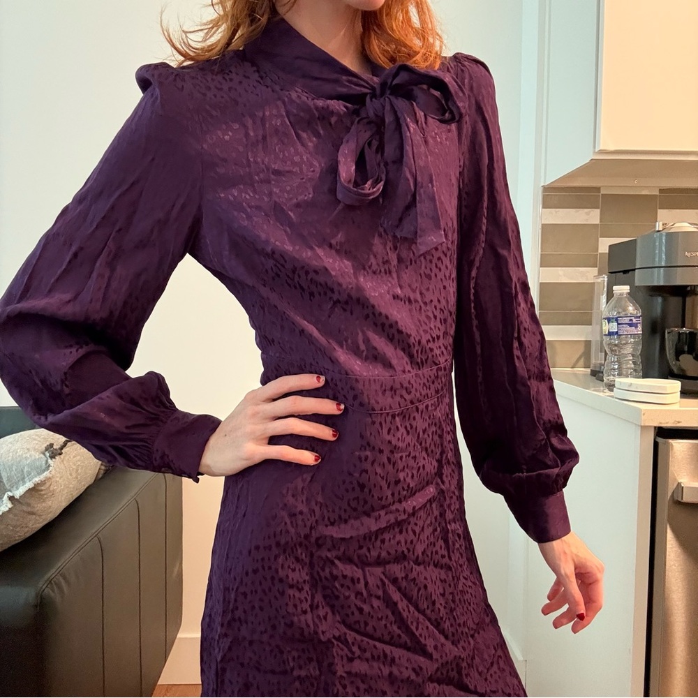 & other stories purple satin long sleeve tie bow mini dress
Size 0